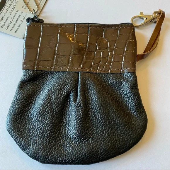 Lot of 2 Leather Marble Hip Bags Tan & Black with Clip - NWT - Woman Owned Co - Picture 9 of 12